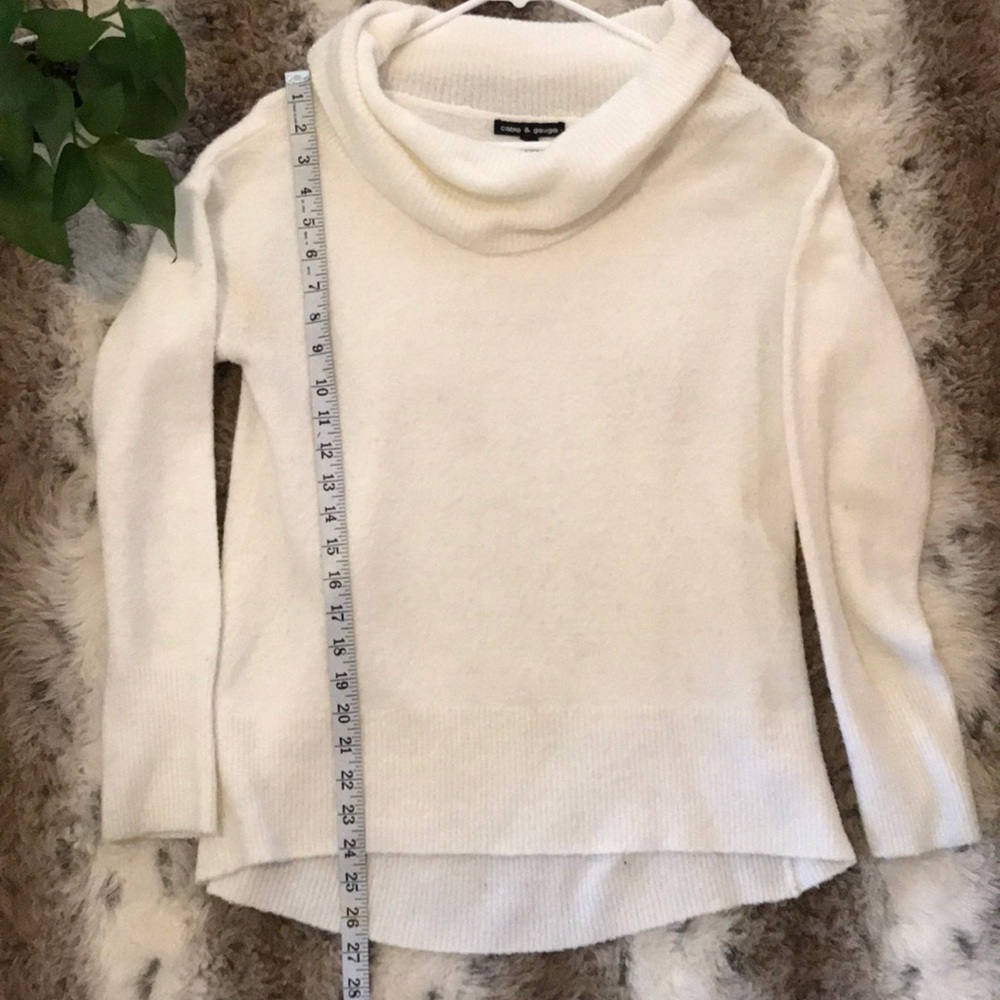 Cowell neck sweater by Cable and Gauge. Size med.